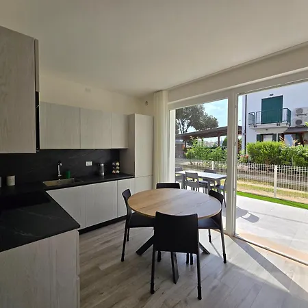Home23jesolo! Beach, Parking And Bikes Included