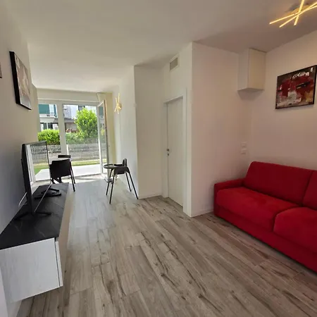 Home23jesolo! Beach, Parking And Bikes Included * 리도 디 예솔로