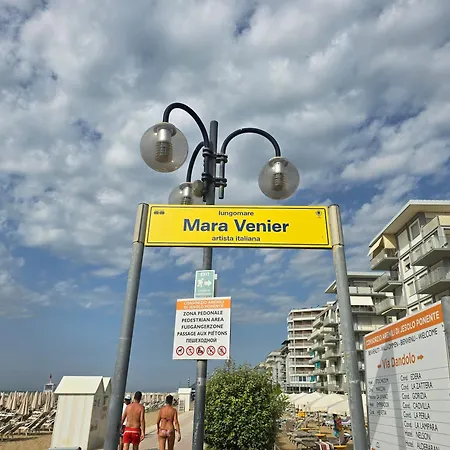 Home23jesolo! Beach, Parking And Bikes Included